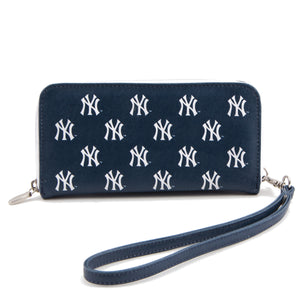 New York Yankees Wristlet Wallet